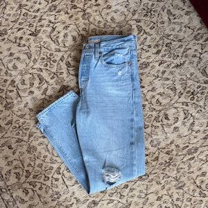 LEVIs wedgie straight light wash jeans